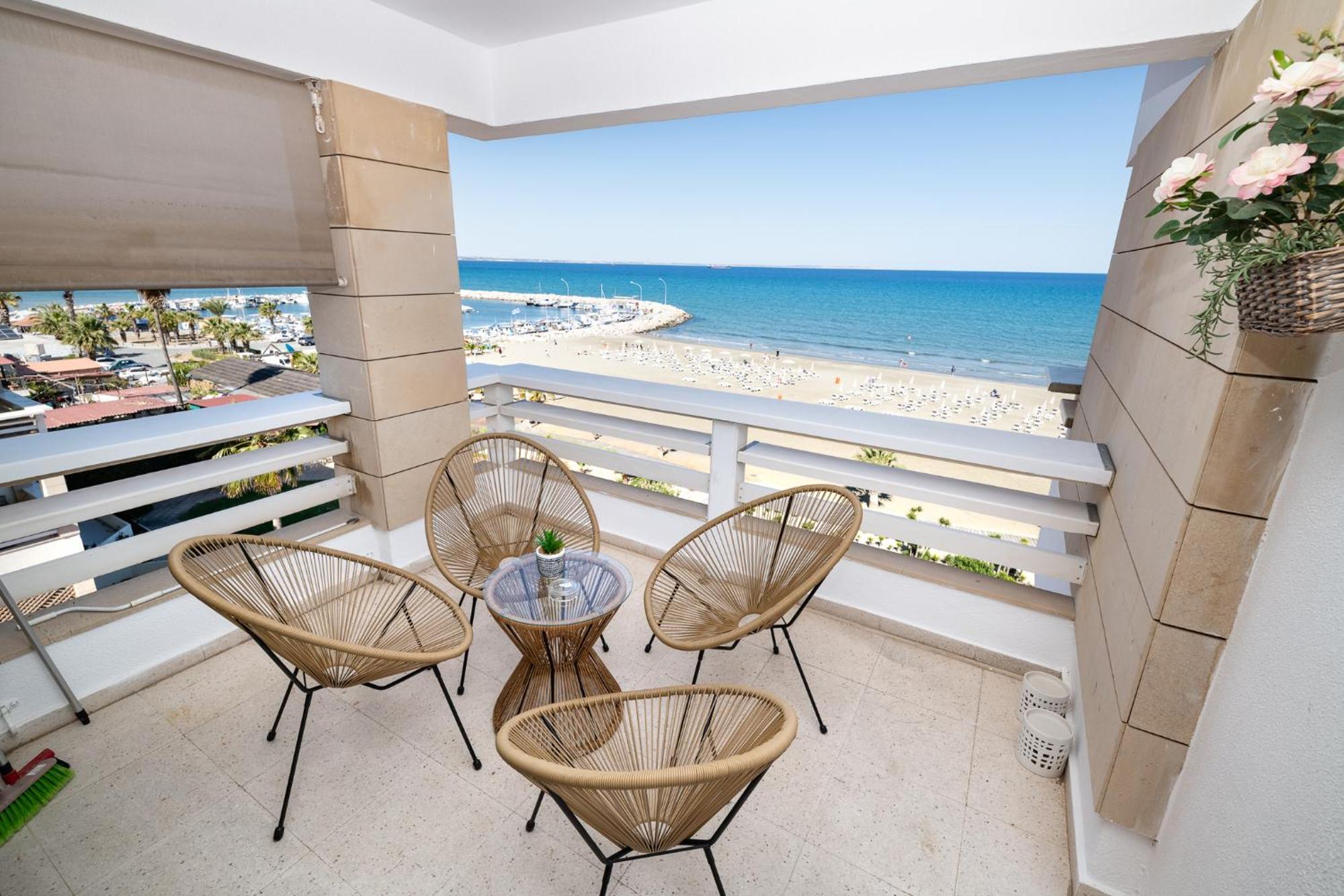 Lazuli Beachfront Apartment 144 Larnaka Exterior foto